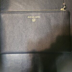 Michael kors clutch black